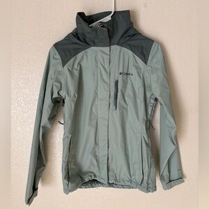 Columbia Sage Green Outdoor Jacket